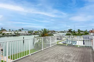 11855 4th St E, Treasure Island, FL 33706 - Photo 23