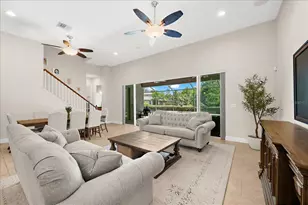 8904 Crystal Creek Ct, Land O Lakes, FL 34638 - Photo 5