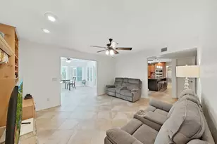 7645 Harborview Way, Seminole, FL 33776 - Photo 15