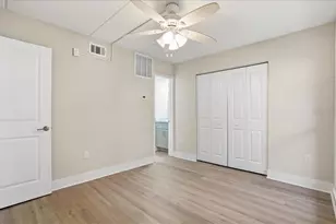 8921 Blind Pass Rd, Saint Pete Beach, FL 33706 - Photo 13