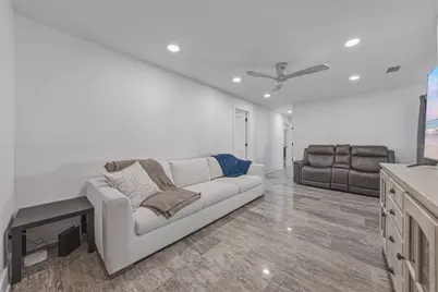 4201 37th Street S, Saint Petersburg, FL 33711 - Photo 19