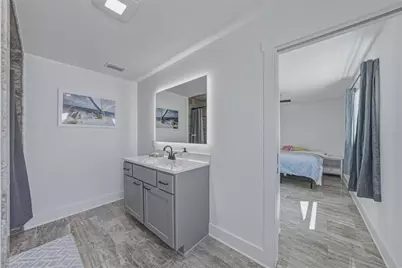 4201 37th Street S, Saint Petersburg, FL 33711 - Photo 33