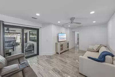 4201 37th Street S, Saint Petersburg, FL 33711 - Photo 21