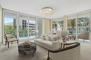 175 1st St S, Saint Petersburg, FL 33701 - Photo 3