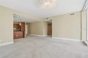 175 1st St S, Saint Petersburg, FL 33701 - Photo 11