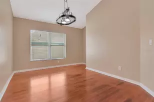 3201 Dunstable Dr, Land O Lakes, FL 34638 - Photo 9