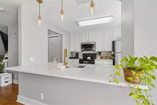3863 Island Way, Saint Petersburg, FL 33705 - Photo 13
