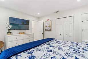 8106 Gulf Dr, Holmes Beach, FL 34217 - Photo 27