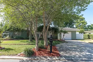 29 Southwind Dr, Belleair Bluffs, FL 33770 - Photo 35