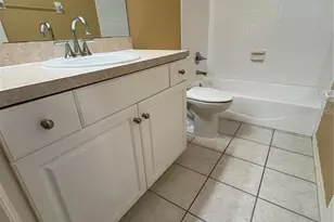 2856 Bayshore Trails Dr, Tampa, FL 33611 - Photo 23
