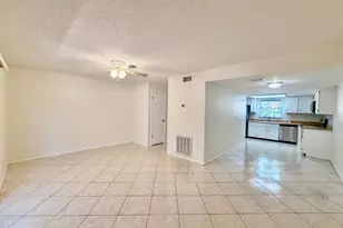 3416 Sunrise Villas Ct N, Tampa, FL 33614 - Photo 9