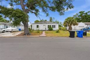 329 Kingston St S, Saint Petersburg, FL 33711 - Photo 31