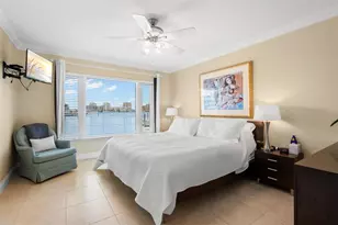 400 Larboard Way, Clearwater Beach, FL 33767 - Photo 25