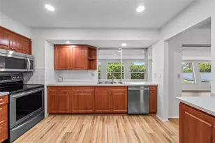 1214 Poplar Ave, Venice, FL 34285 - Photo 9