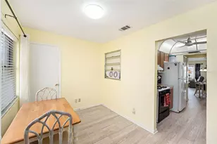 5216 81st St N, Saint Petersburg, FL 33709 - Photo 13