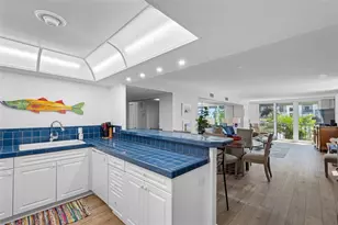 1400 Gulf Blvd, Clearwater Beach, FL 33767 - Photo 11