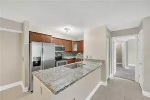 9481 Highland Oak Dr, Tampa, FL 33647 - Photo 11