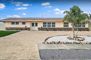 245 78 Th Ave N, Saint Petersburg, FL 33702 - Photo 1
