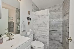 827 McCallister Ave, Sun City Center, FL 33573 - Photo 29