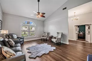 2542 Mason Oaks Dr, Valrico, FL 33596 - Photo 9