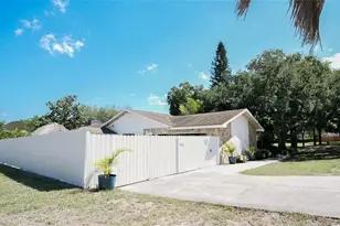 1307 Normandy Circle, Palm Harbor, FL 34683 - Photo 45
