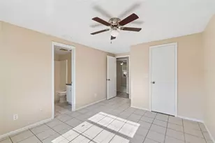 8804 Briar Hollow Ct, Tampa, FL 33634 - Photo 15