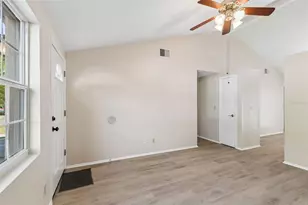 8804 Briar Hollow Ct, Tampa, FL 33634 - Photo 5
