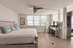 7920 Sun Island Dr S, South Pasadena, FL 33707 - Photo 5