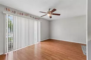 5156 Sunridge Palms Dr, Tampa, FL 33617 - Photo 15