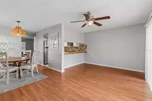 5156 Sunridge Palms Dr, Tampa, FL 33617 - Photo 13