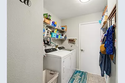 5627 35th Court E, Bradenton, FL 34203 - Photo 9