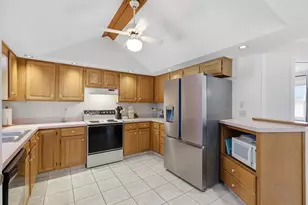 1442 Galveston Ave, Spring Hill, FL 34609 - Photo 5