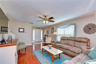 707 Orchard Isle Ct, Valrico, FL 33594 - Photo 7