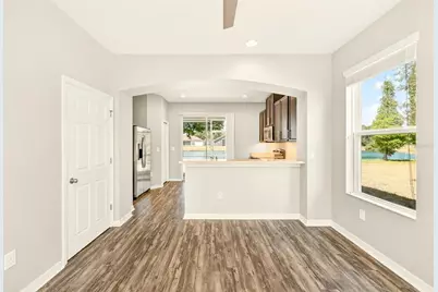 6905 Towering Spruce Drive, Riverview, FL 33578 - Photo 9
