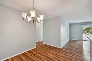 9481 Highland Oak Dr, Tampa, FL 33647 - Photo 9