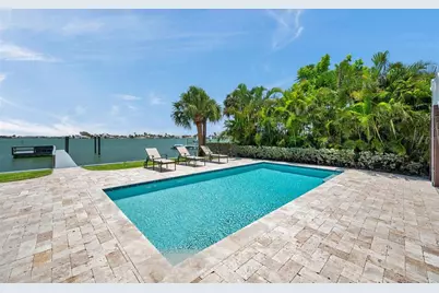 7115 Bay Street, Saint Pete Beach, FL 33706 - Photo 3
