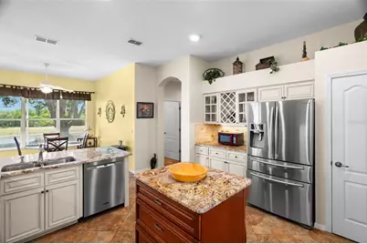 1134 Signature Drive, Sun City Center, FL 33573 - Photo 9