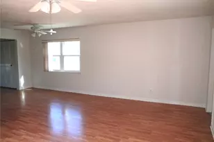 1902 Andover St, Sun City Center, FL 33573 - Photo 5