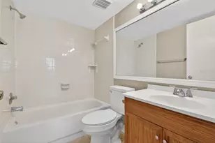 14319 Hanging Moss Cir, Tampa, FL 33613 - Photo 17