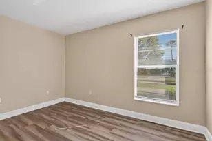 14319 Hanging Moss Cir, Tampa, FL 33613 - Photo 11