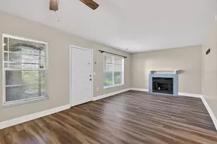 14319 Hanging Moss Cir, Tampa, FL 33613 - Photo 7