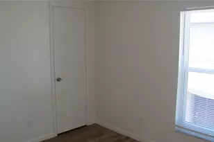 5122 Temple Heights Rd, Tampa, FL 33617 - Photo 11