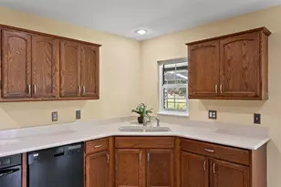 16701 E Course Dr, Tampa, FL 33624 - Photo 29
