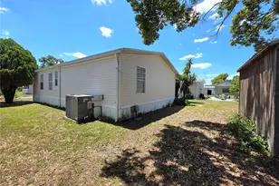 37251 Lois Ave, Zephyrhills, FL 33542 - Photo 3