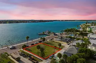 808 Pass a Grille Way, Saint Pete Beach, FL 33706 - Photo 1