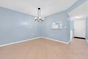 845 Maple Ct, Dunedin, FL 34698 - Photo 5