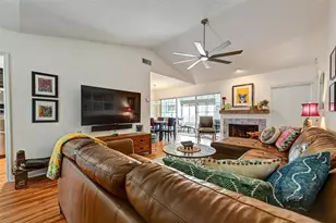 8352 Meadowbrook Dr, Seminole, FL 33777 - Photo 17