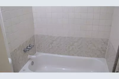 7506 Needle Leaf Place #56, Tampa, FL 33617 - Photo 17
