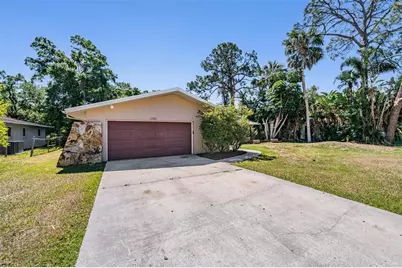 1124 Danny Drive, Sarasota, FL 34243 - Photo 45