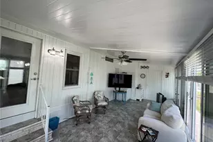 2038 Maui Dr, Holiday, FL 34691 - Photo 3